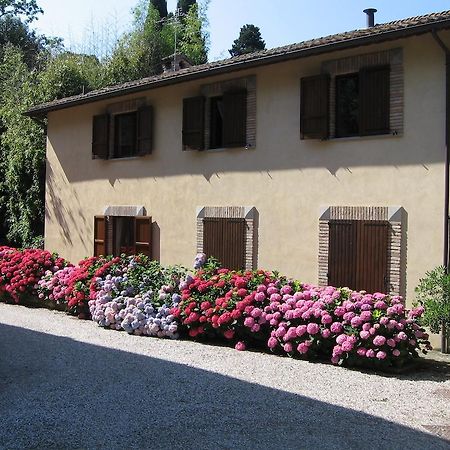Montecorneo Country House Ponte San Giovanni Eksteriør billede