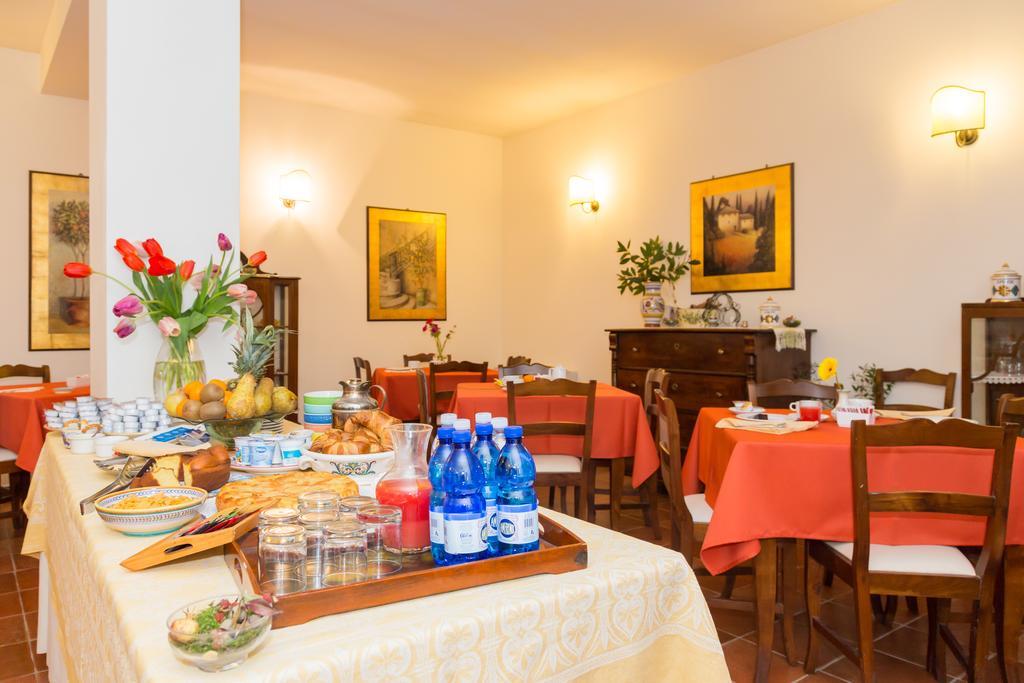 Montecorneo Country House Ponte San Giovanni Eksteriør billede