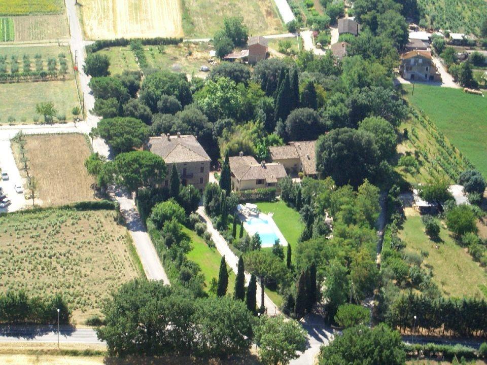 Montecorneo Country House Ponte San Giovanni Eksteriør billede