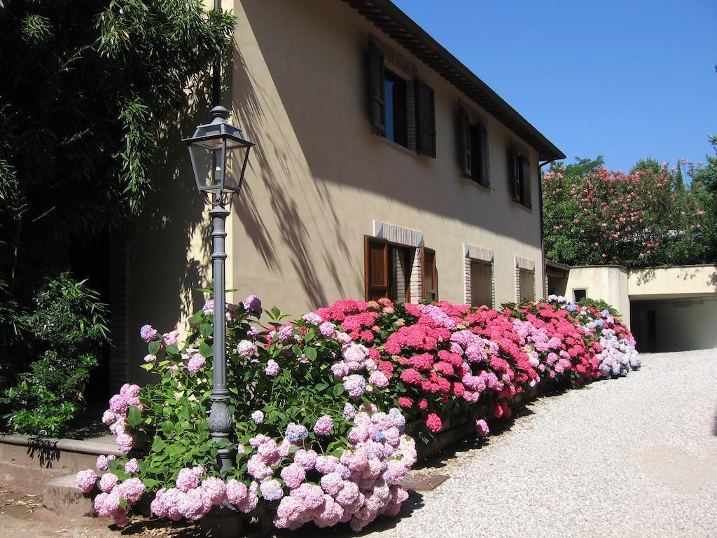 Montecorneo Country House Ponte San Giovanni Eksteriør billede